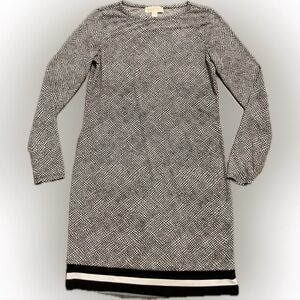 Michael Kors Long-Sleeve Black and White Shift Dress Size S